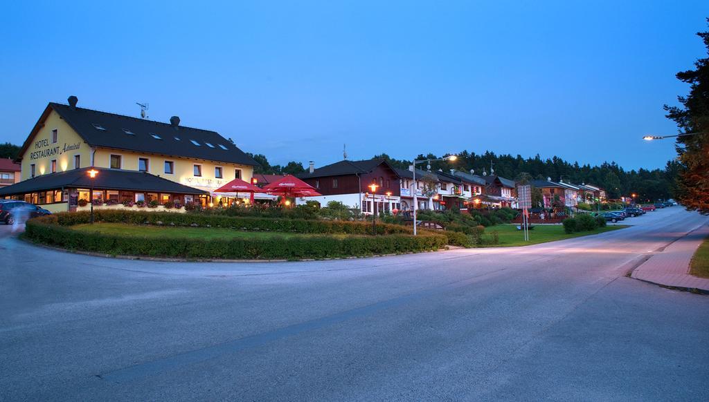 Hotel Admiral Lipno nad Vltavou Exterior foto